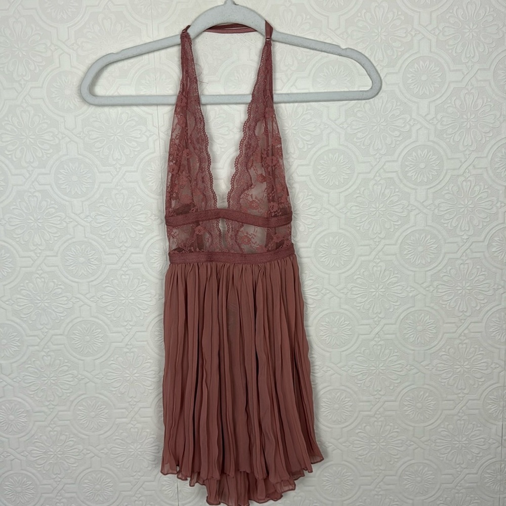 Victorias Secret‎ Lingerie Babydoll Sheer Top Tank Sexy Lacey Pink bra Slip